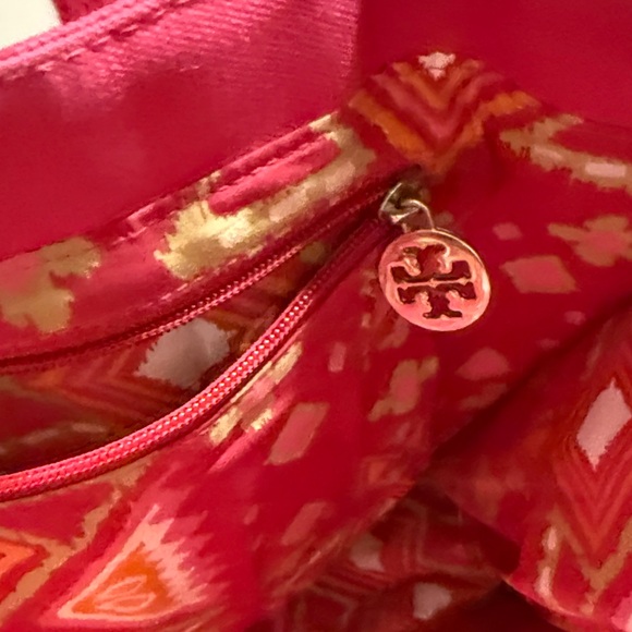 Rare Pink Canvas Tory Burch Tote Bag with Gold Accents - Picture 11 of 16